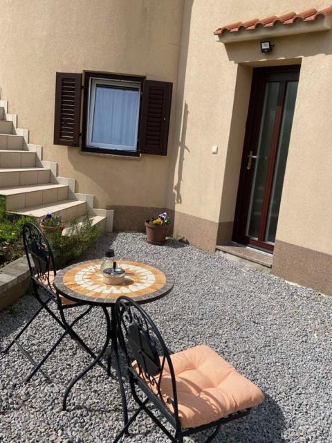 Studio Apartment Lu Rupa Екстер'єр фото